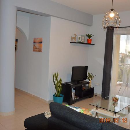 Luxury Apartment Paphos Exteriör bild