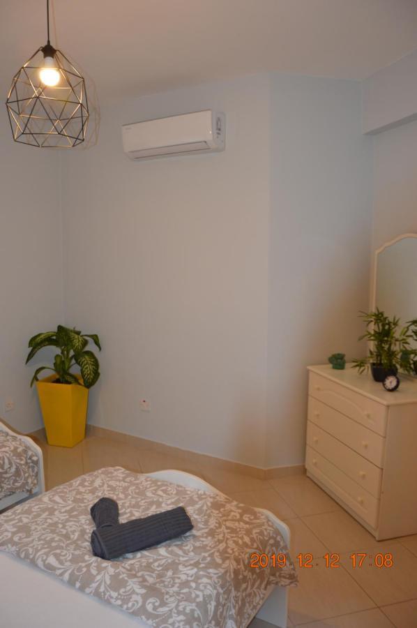 Luxury Apartment Paphos Exteriör bild