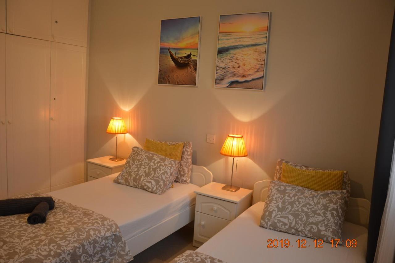 Luxury Apartment Paphos Exteriör bild