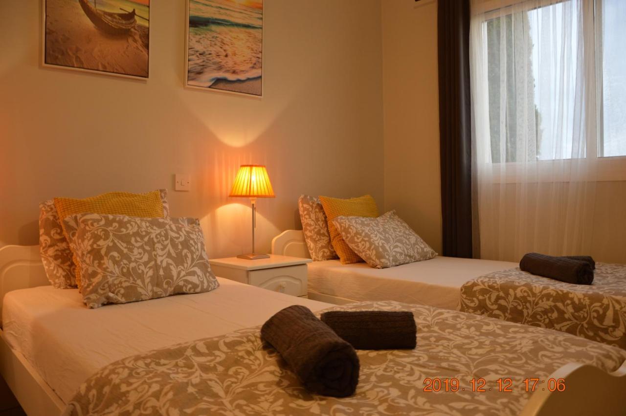 Luxury Apartment Paphos Exteriör bild